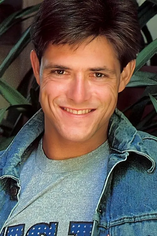 John Davenport ha trabajado con Mike Henson en 9 ocasiones