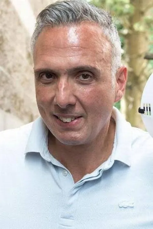 Hernán Migoya ha trabajado con Mike Hostench en 1 ocasiones