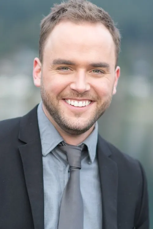 Mike Tarp interpretando a Him