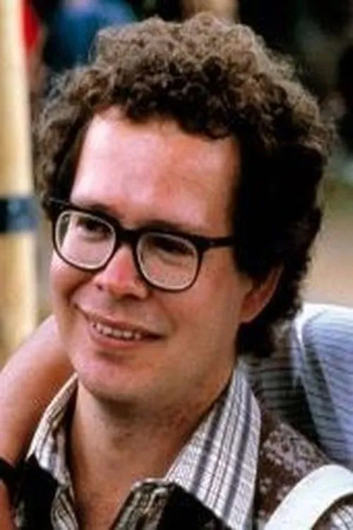 Taniel Yusef ha trabajado con Mike Walling en 1 ocasiones