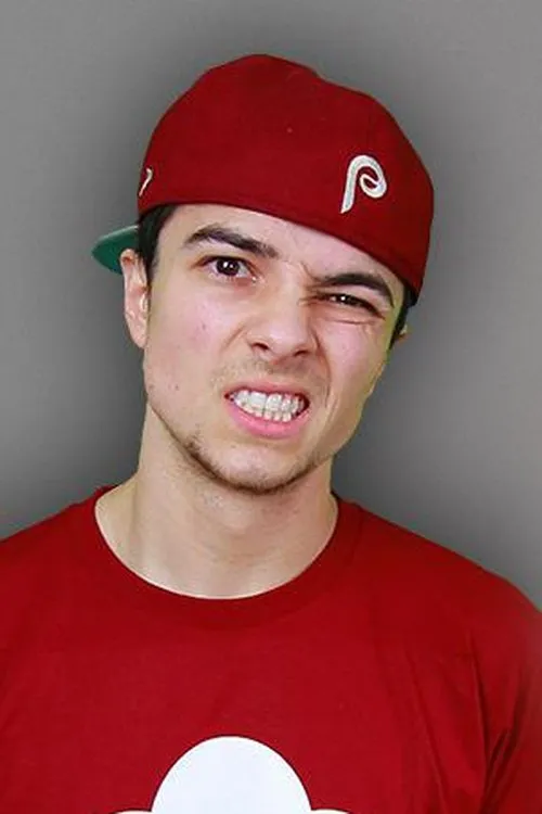 Mikey Bolts interpretando a Skeezix