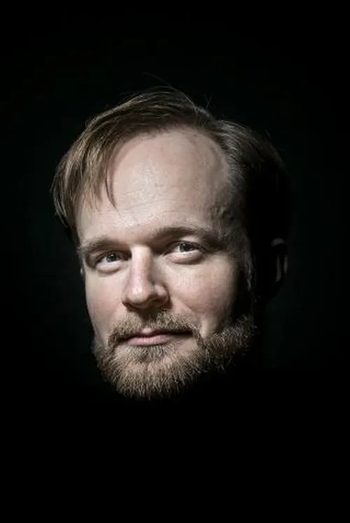 Anouk Christiansen ha trabajado con Milan Holenda en 1 ocasiones