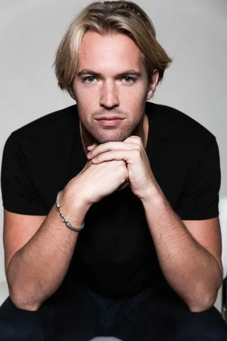 Foto de perfil del actor Milan Sekeris en el reparto