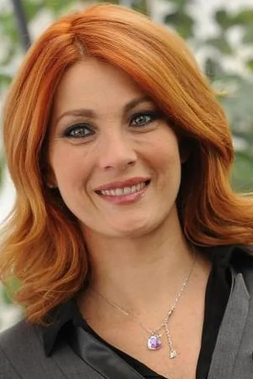 Milena Miconi interpretando a Carlotta