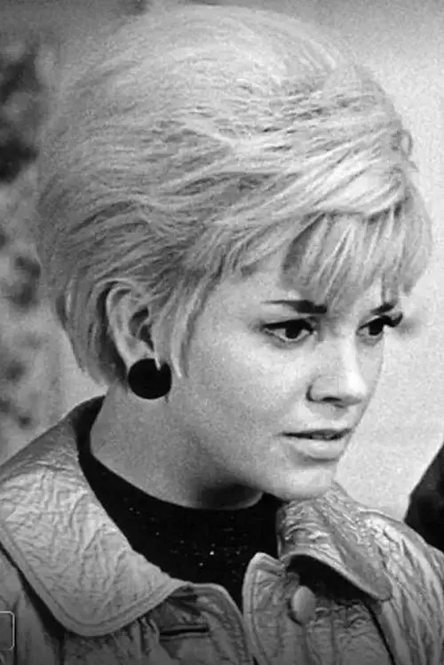 J. Navrátil ha trabajado con Milena Zahrynowská en 1 ocasiones