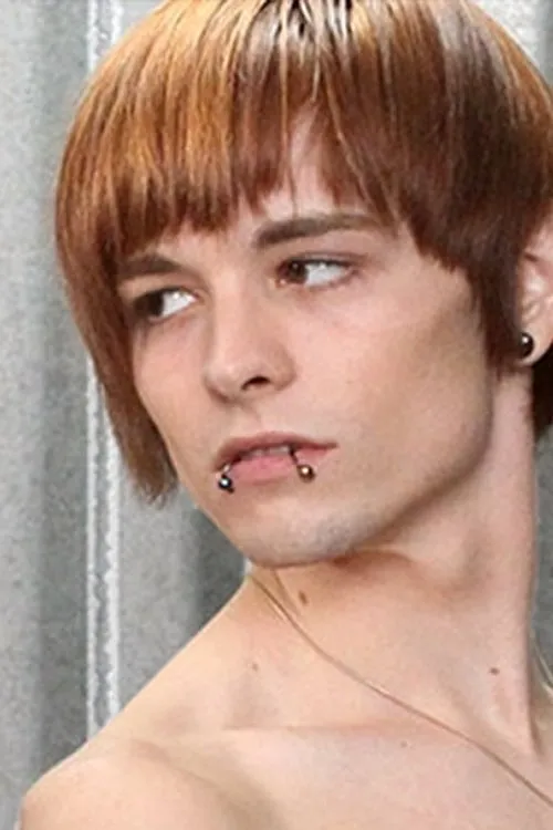 Miles Pride interpretando a 