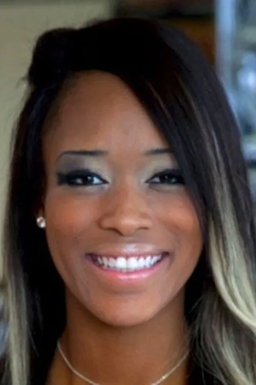 Miley Mei Dior interpretando a