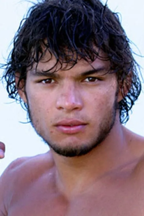 Milton Vieira interpretando a Self