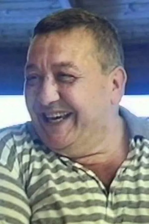 Mimmo Sepe interpretando a 