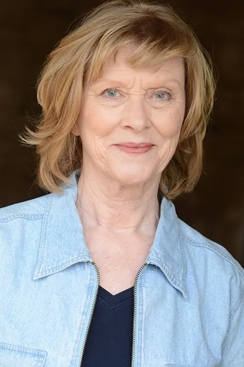 Mimmye Goode interpretando a Cashier