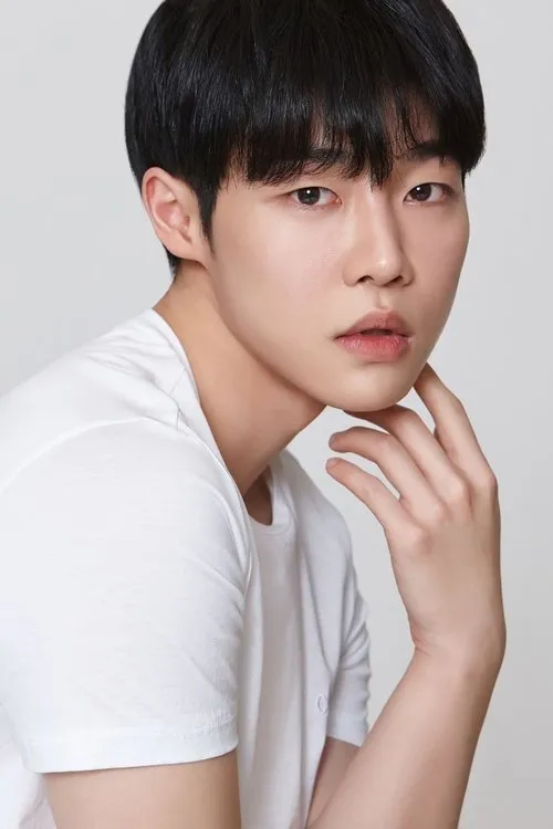 Min Se Woong en su biografía y filmografía