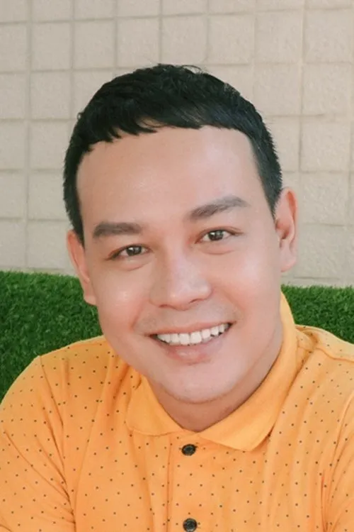 Hu?nh L?p ha trabajado con Minh Dũng en 1 ocasiones