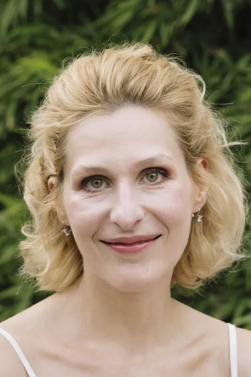 Minja Peković — personaje: Nevena Gavran