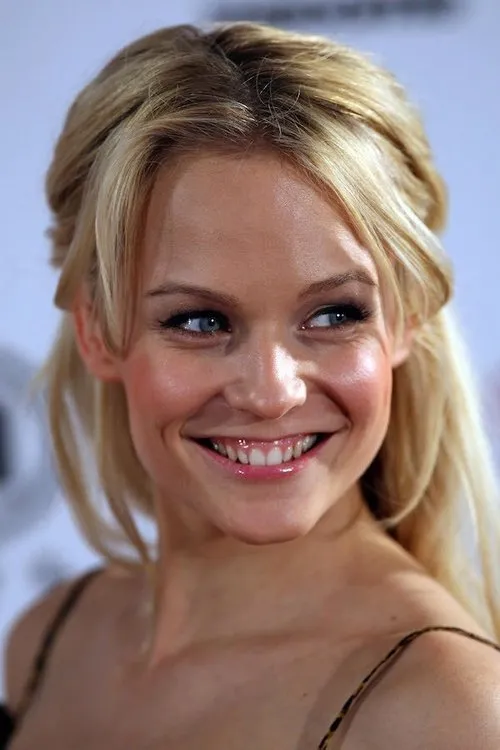 Mirjam Weichselbraun interpretando a Marie Gruber