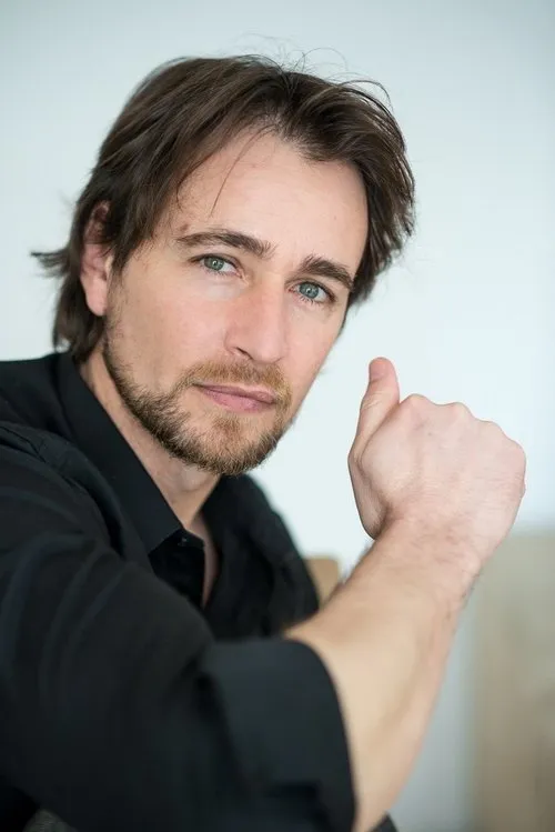 Franco Castellano ha trabajado con Mirko Petrini en 3 ocasiones