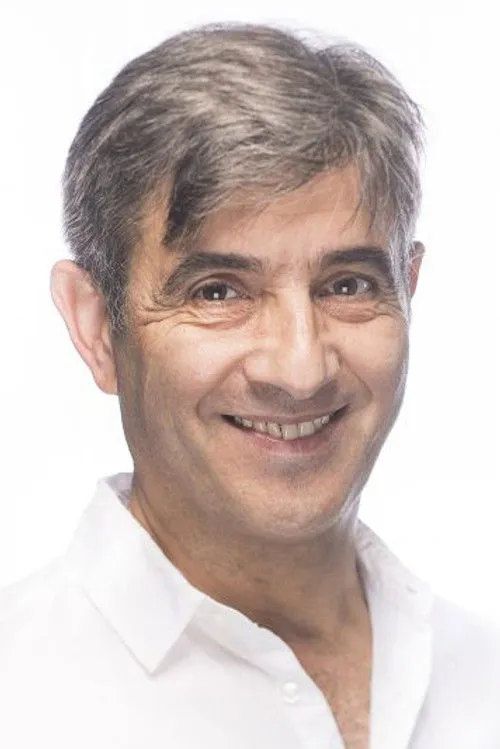 Miroslav Kolbašský interpretando a 