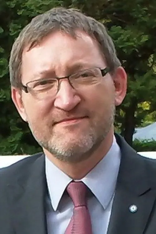 Mirosław Gancarz interpretando a Ginsbern