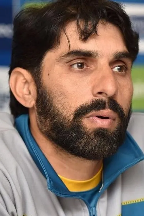 Sikander Bakht ha trabajado con Misbah-ul-Haq en 1 ocasiones