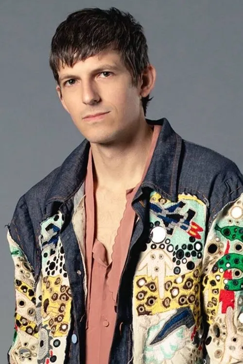 Misha Kahn — personaje: Self