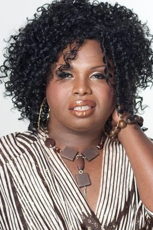 Miss Barbie-Q interpretando a Queef Latina