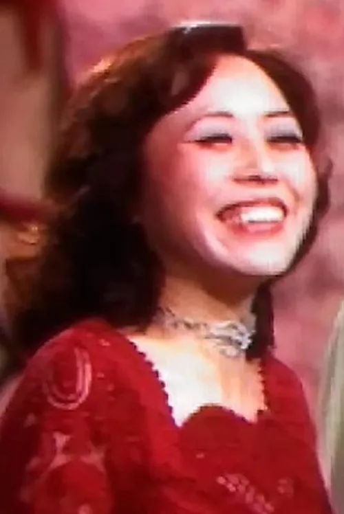 Yoshiko Sano ha trabajado con Miss Wakasa en 1 ocasiones