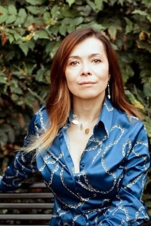 Ruby Richards ha trabajado con Mistress Midori en 2 ocasiones