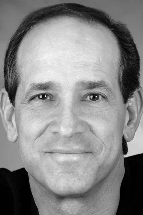 Mitchell Laurance interpretando a Martin Almquist