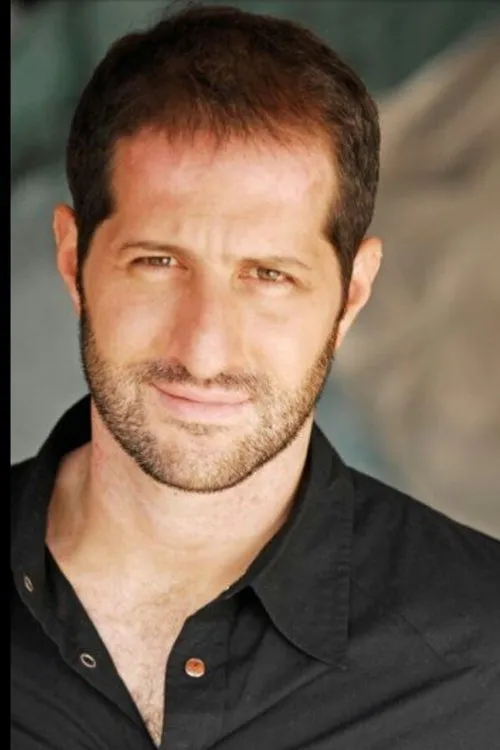 Chuck Lamb ha trabajado con Modi en 1 ocasiones