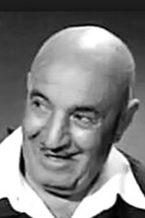 Mohamed Abdel Wahab ha trabajado con Mohamed Abdel Koudouss en 3 ocasiones