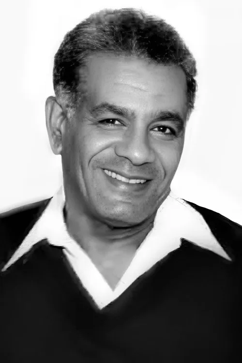 Mohamed Hamam interpretando a Ahmed