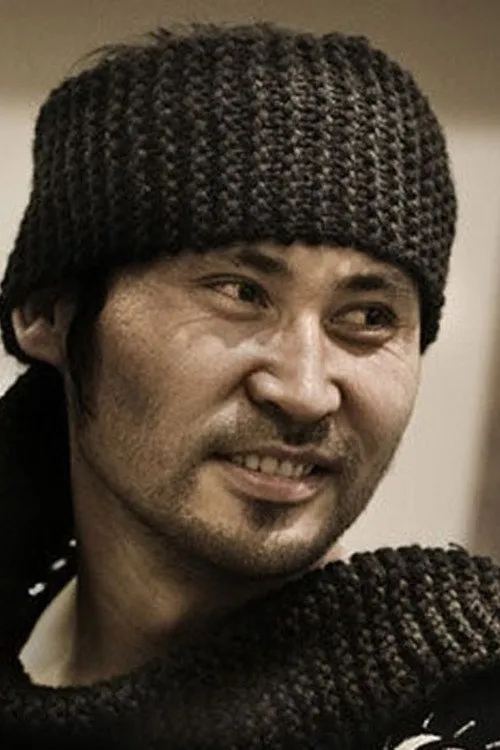 Qin Yi ha trabajado con Mohetaer en 1 ocasiones