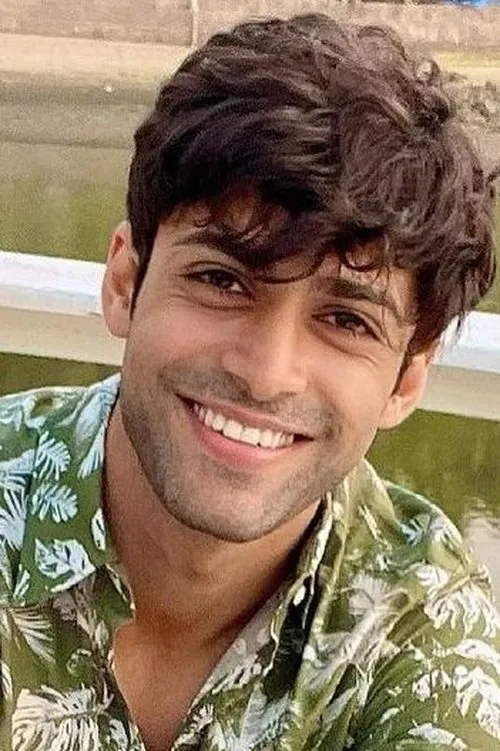 Mohit Kumar — personaje: Mankameshwar Maurya/Mannu