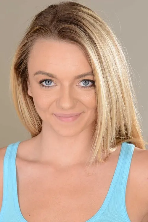 Molly Mae interpretando a 