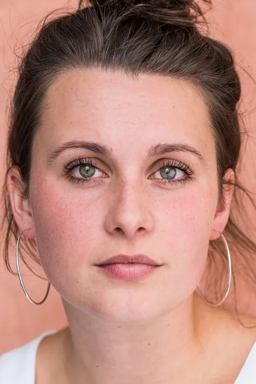 John Towler ha trabajado con Molly McGlynn en 1 ocasiones