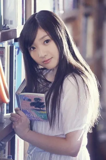 ???? ha trabajado con Momoka Ariyasu en 1 ocasiones