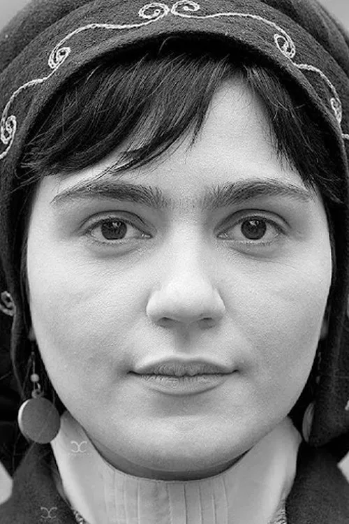 Mona Ahmadi en su biografía y filmografía