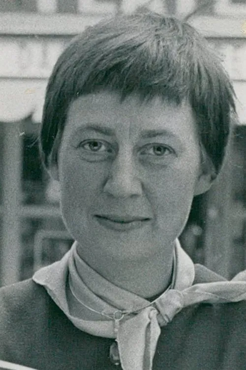 Mona Dan-Bergman interpretando a Hustru Nilsson