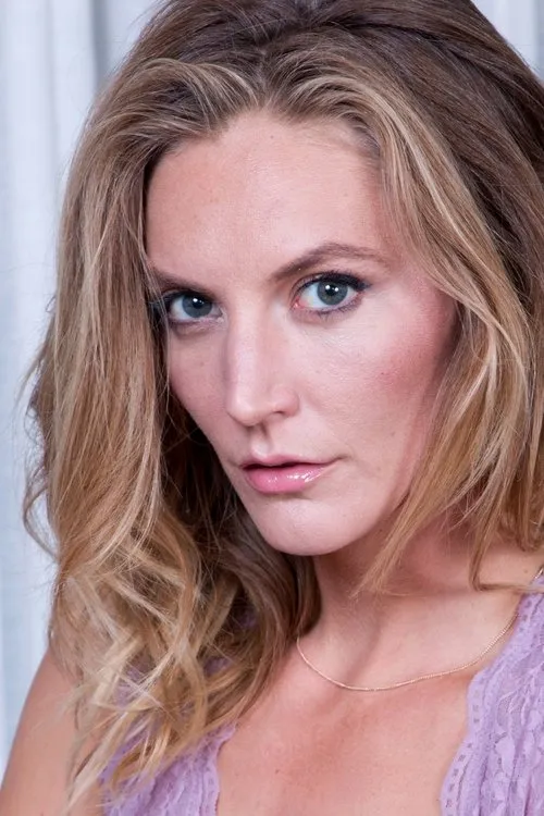 Sara Brown ha trabajado con Mona Wales en 1 ocasiones