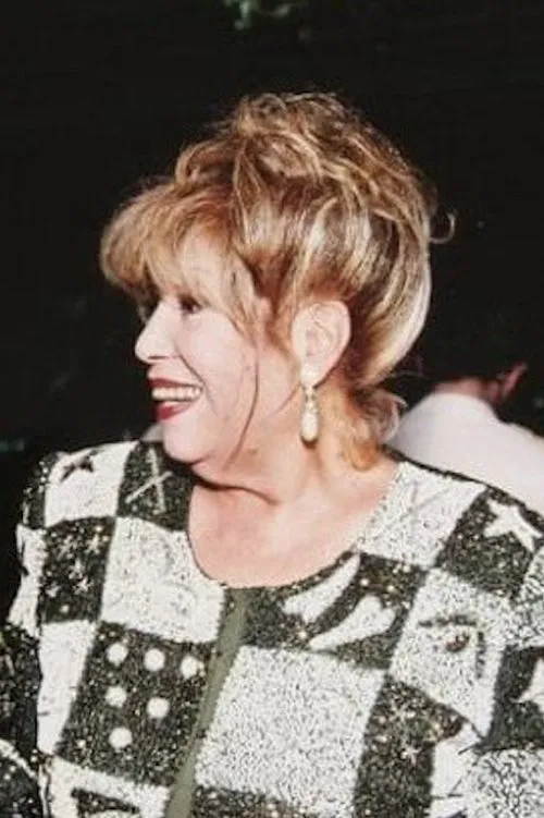 Mona Wassef — personaje: Jude's grandmother (Um Raja)