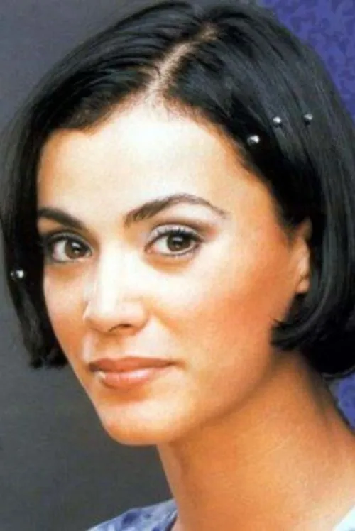 Hassan Kofta ha trabajado con Monalisa en 1 ocasiones