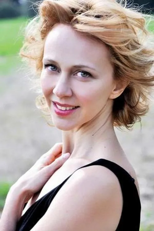 Mihajlo Jovanovic ha trabajado con Monica Dugo en 1 ocasiones