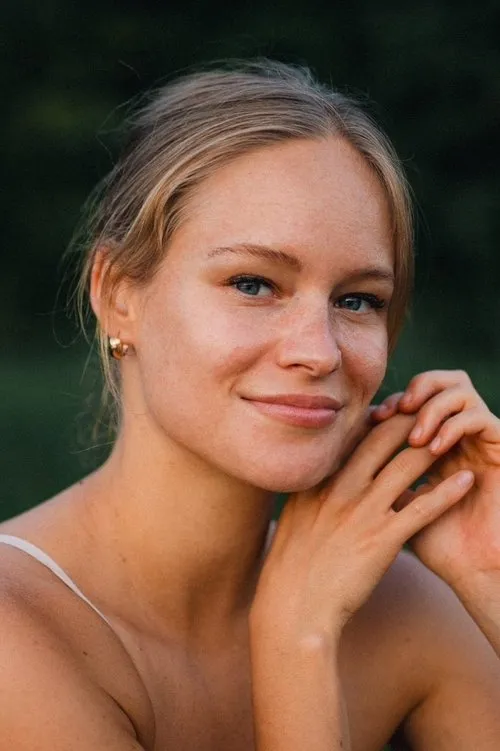 Hugo Alejo ha trabajado con Monika Chasi en 1 ocasiones