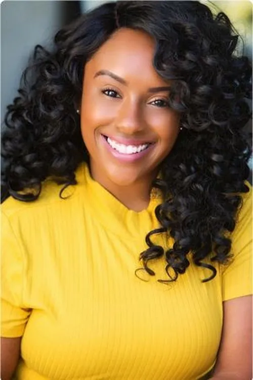 Monique Barsh interpretando a Cassandra