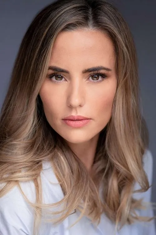 Hamish Brown ha trabajado con Monique Bree en 1 ocasiones