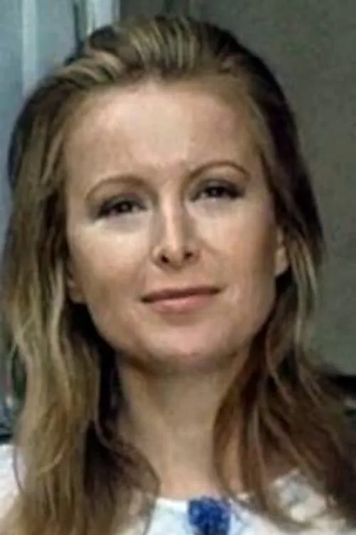 Monique Lejeune interpretando a Marianne