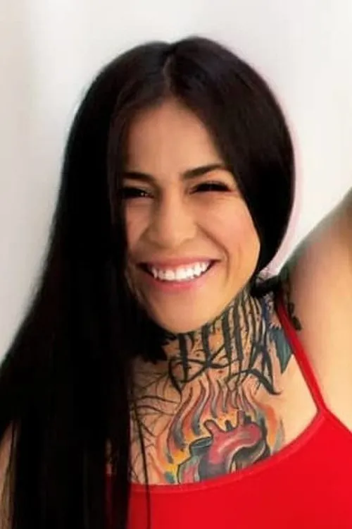 Montserrat Ruiz interpretando a Self