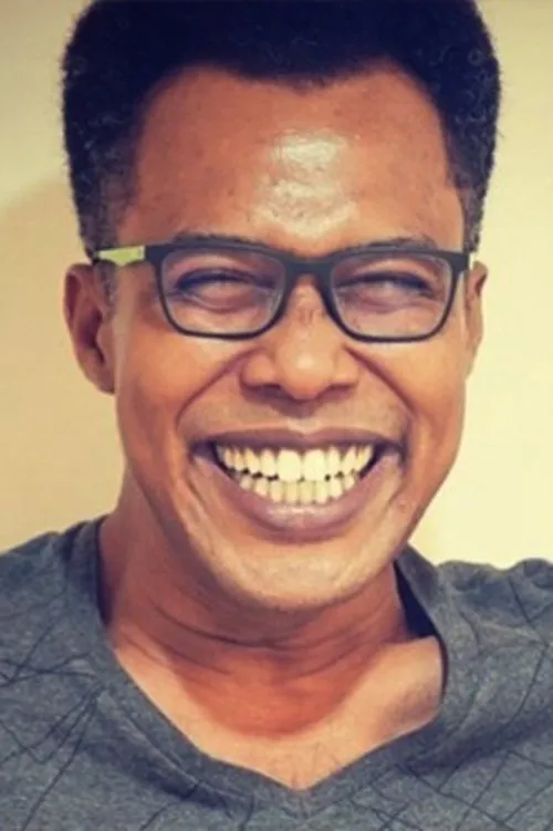 Morris K. interpretando a Kanoon