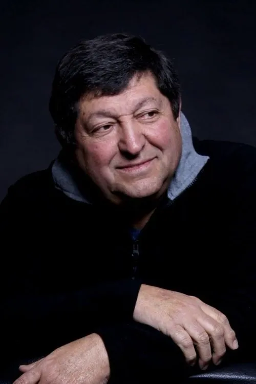 Mouzinho Arsénio interpretando a 