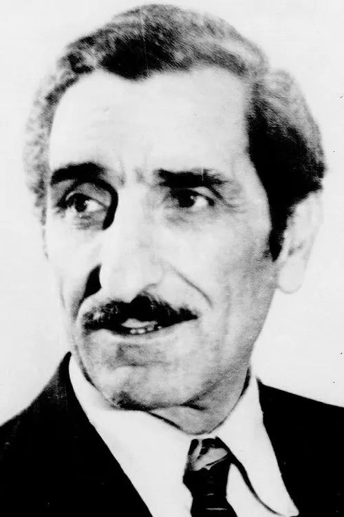 Mukhtar Avsharov interpretando a Mullah