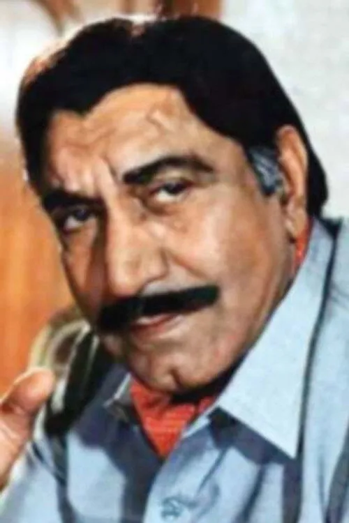Ghulam Mohiuddin ha trabajado con Mustafa Qureshi en 3 ocasiones